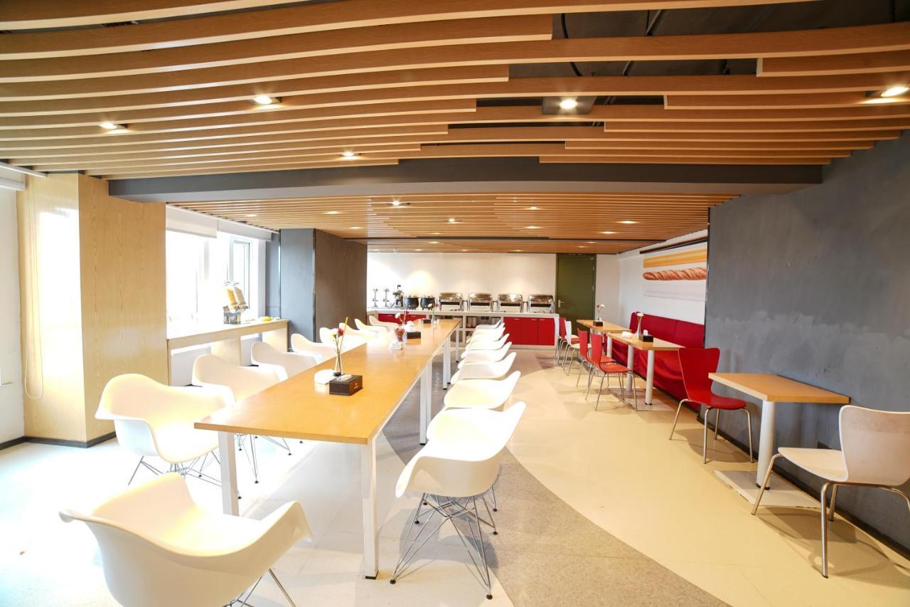 Ibis Chengdu West Jingcui Road Hotell Eksteriør bilde