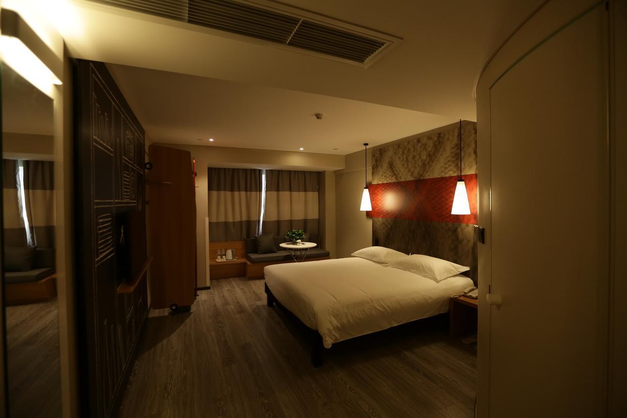 Ibis Chengdu West Jingcui Road Hotell Eksteriør bilde