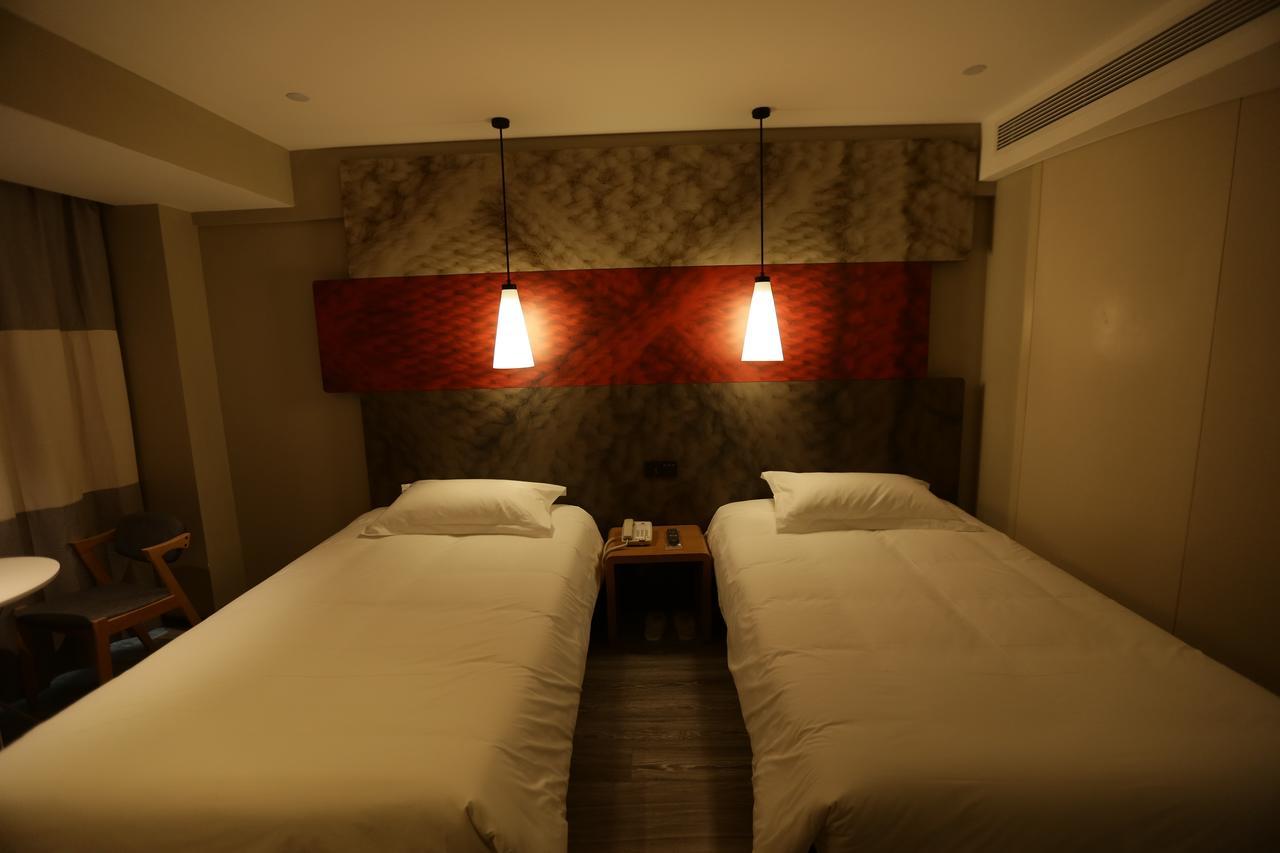 Ibis Chengdu West Jingcui Road Hotell Eksteriør bilde