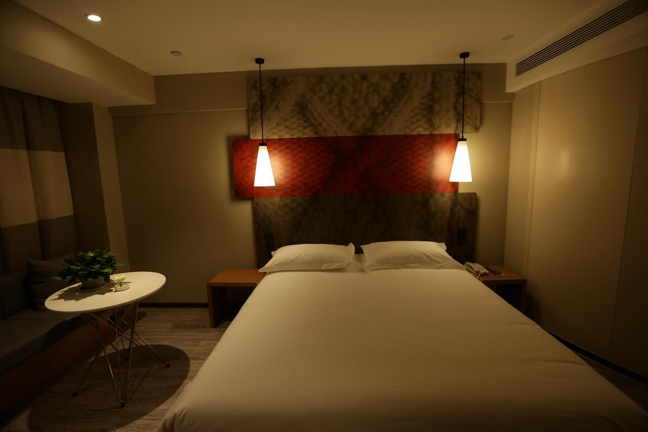 Ibis Chengdu West Jingcui Road Hotell Eksteriør bilde
